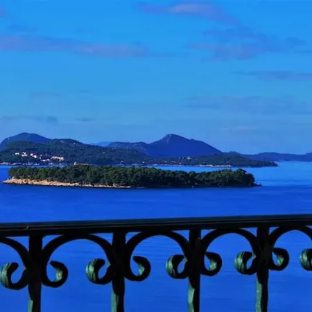 아파트 Seaside House In With Excellent Views, Large Terraces 두브로브니크