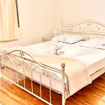 아파트 Seaside House In With Excellent Views, Large Terraces 두브로브니크