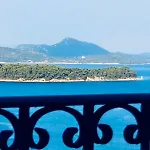 Seaside House In With Excellent Views, Large Terraces *