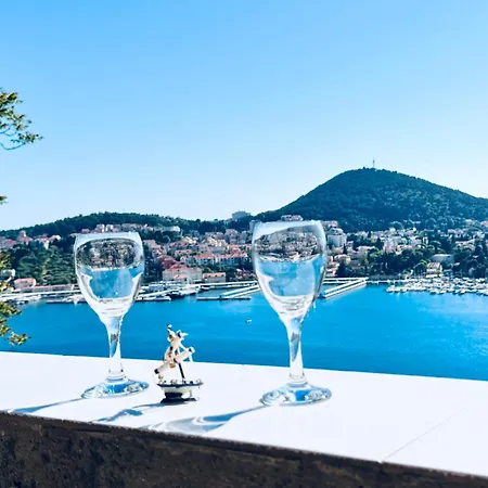 Seaside House In With Excellent Views, Large Terraces Apartament Dubrownik