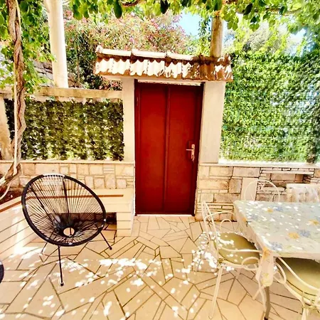Seaside House In With Excellent Views, Large Terraces