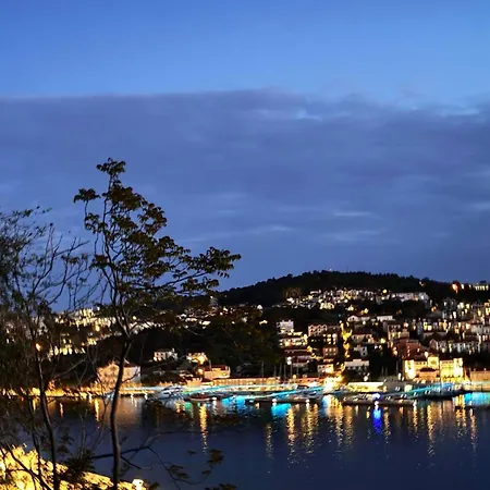Apartament Seaside House In With Excellent Views, Large Terraces Dubrownik