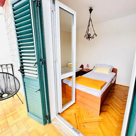 Seaside House In With Excellent Views, Large Terraces