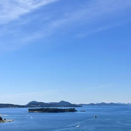 Apartamento Seaside House In With Excellent Views, Large Terraces