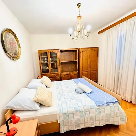 Seaside House In With Excellent Views, Large Terraces Dubrownik