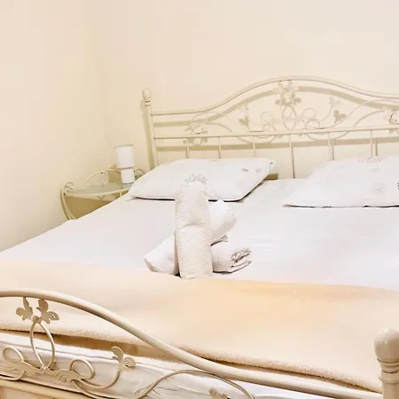 Seaside House In With Excellent Views, Large Terraces Dubrovnik