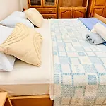 Seaside House In With Excellent Views, Large Terraces Appartamento Ragusa